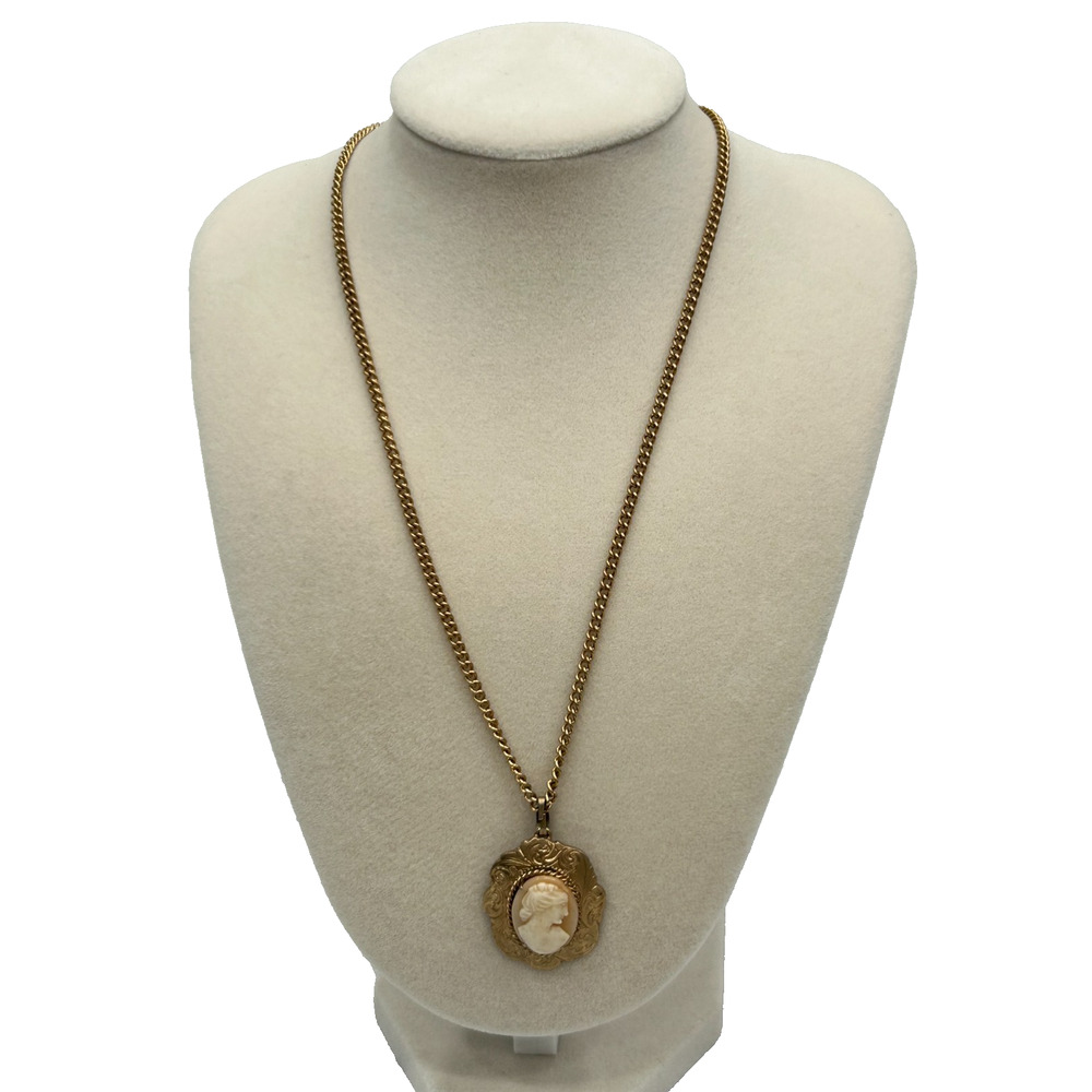 Vintage Gold Tone Cameo Pendant Necklace Profile Chain Costume Jewelry